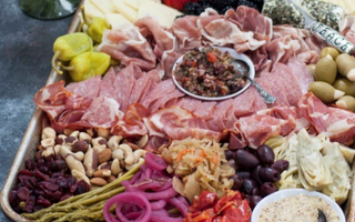 How To Make an EPIC Keto Charcuterie Board: Perfect For The Holidays!